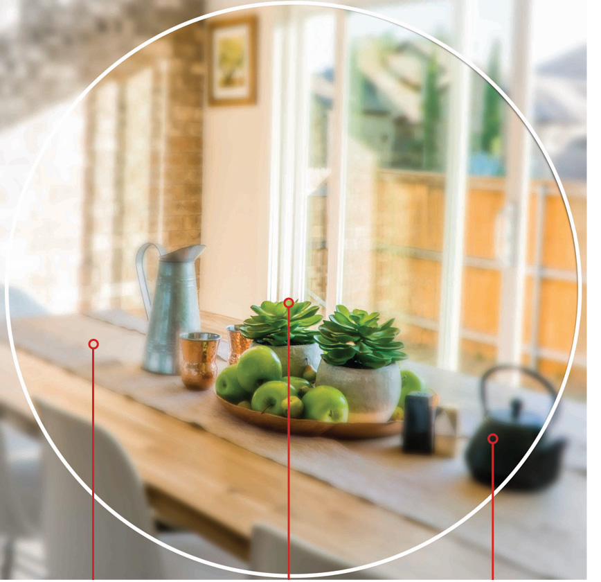 Standard single-vision lens — optical performance decreases from the centre toward the edges